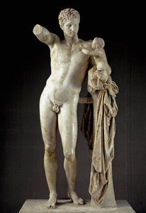 希腊艺术：赫耳墨斯和狄俄尼索斯的孩子 - 公元前 330 年，奥林匹亚赫拉神庙的普拉克西特勒（公元前 4 世纪）大理石雕塑，昏暗。 213 厘米 - 奥林匹亚，考古博物馆 - 携带狄奥尼索斯的爱马仕 - 大理石雕塑（高 213 厘米），普拉克西特勒（约 400-326 年）