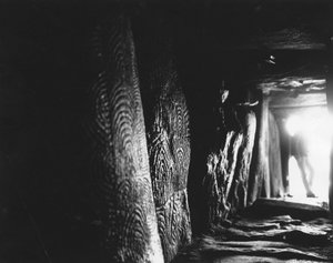 史前史：Gavrini 的雕刻石头或 Gavrini 的古墓 - Morbihan? 作者 史前史前