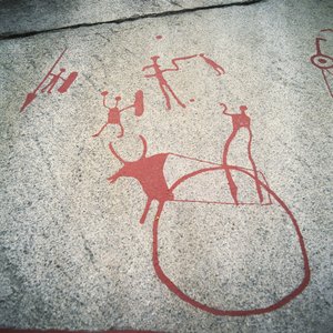 瑞典，瓦斯特拉-戈塔兰德县，塔努姆或塔努姆谢德的岩石雕刻 作者 史前史前