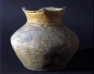 绳文时代（日本史前时期）的陶罐。 罗马，国立东方艺术博物馆。 作者 史前史前