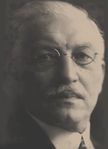 帕维尔·米留科夫 - 帕维尔·尼古拉耶维奇·米留科夫（1859-1943），将是舒莫夫，彼得·伊万诺维奇（1872-1936）。 摄影师 作者 彼得·伊万诺维奇·舒莫夫