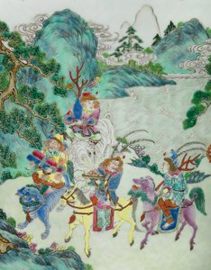 一对皇家粉彩玫瑰花瓶（陶瓷）中的一个的细节