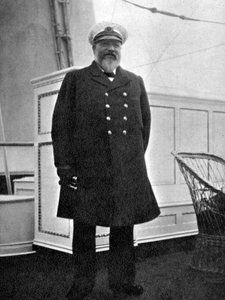 1904年1908年挪威皇家游艇之旅中的飞行员。 作者 亚历山德拉女王