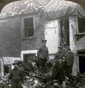 第一次世界大战，1914-1918年，德国Zeppelin炸弹造成的破坏。 作者 现实旅行社