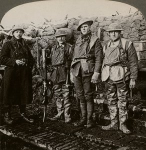 刘易斯机枪手，第一次世界大战，比利时Hollebeke，1914-1918年。 作者 现实旅行社