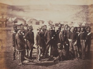 1855年与克里米亚战争相关的52张照片的专辑，第13团轻龙骑兵的官员Doherty上校