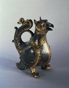 12世纪初的格里芬形状的水壶（与niello镀金青铜）