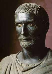 布鲁图斯半身像 (Bruto Capitolino) (Capitolin) - 青铜雕塑。 公元前 300 年，尺寸 79 厘米 - 罗马，Musei Capitolini，音乐学院宫，Sala dei Trionfi - Lucius Junius Brutus 半身像，被称为 Capitoline Brutus - 青铜雕塑 作者 小说
