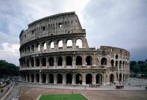 建于 70 至 80 年之间的 Colisee 外观（摄影） 作者 小说