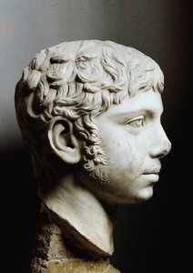 Elagabal 或 Heliogabale 的大理石头像（Marcus Antoninus 或 Elagabalus）（公元 204-222 年） - 罗马，国会博物馆 - 罗马皇帝哈德良（204-222）的头像，也被称为 Elagabalus（PF Avitus Bassianus） - 大理石雕塑 - 博物馆罗马国会大厦 作者 Roman