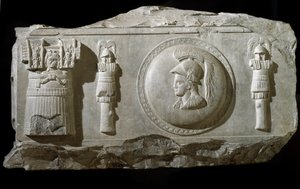 罗马康索拉齐奥广场的大理石浮雕碎片 作者 Roman
