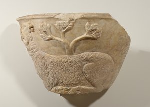 石棺碎片，三世纪（大理石） 作者 小说