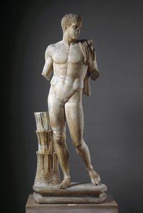 Diomede 罗马大理石雕塑，仿希腊原作。 来自库玛。 Dim. 177 cm 国家考古博物馆，那不勒斯