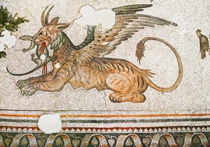 Mosaic depicting a Tigress-Griffon eating a lizard, Arasta Bazaar, Sultan Ahmet Mosque, Istanbul. 作者 罗马罗马