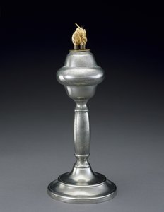 流体灯c。 1840-1860年（粉） 作者 罗斯威尔·格里森（Roswell Gleason）