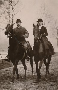 HM国王乔治五世和玛丽公主，1914年。