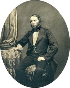 语言学家雅科夫-格罗特（1812-1893 年）的肖像。照片 作者 俄罗斯摄影师