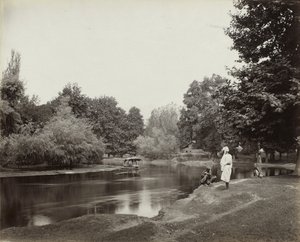 克什米尔Chunar Bagh下面的Dhul运河，约1865年（蛋白银打印）。