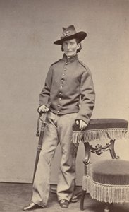 弗朗西斯-克莱顿（Frances Clayton），约 1865 年（照片1865 年（照片） 作者 塞缪尔·马苏里（Samuel Masury）