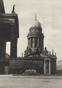 柏林：Gensdarmen 市场（黑白照片）