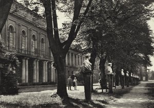 Berlin: Schloss Charlottenburg, Gartenseite; Charlottenburg Palace, Garden Front (b/w photo) 作者 萨沙·斯通（Sasha Stone）
