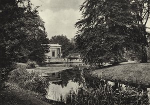 Charlottenhof bei Potsdam; 波茨坦附近的Charlottenhof（黑白照片）。 作者 萨沙·斯通（Sasha Stone）