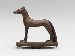 豺狼或狗（青铜 作者 埃及学校