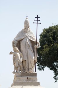 圣西尔维斯特雕像，曼图亚（联合国教科文组织世界遗产名录，2008 年），意大利伦巴第 作者 学校意大利语