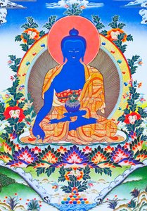 描绘身着僧袍的至高无上的治疗者药师佛的图像，左手拿着装有药用植物 Arura 的碗（布面水粉画）