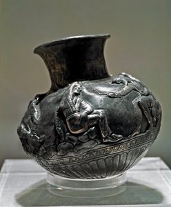 Art Scythe (Scythic Civilization or Scythia): 公元前7-6世纪的银质祭祀花瓶。圣彼得堡冬宫博物馆 作者 斯基泰人