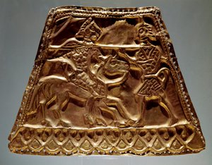 Golden sheet showing an horseman attacking a warrior with a spear (Scythian art, 5th-3rd century BC) 作者 斯基泰人