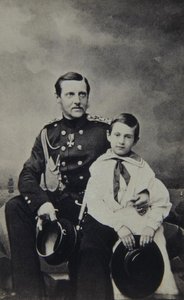 俄罗斯大公君士坦丁·尼古拉耶维奇（1827-1892）和儿子尼古拉斯·康斯坦丁诺维奇的肖像 作者 谢尔盖（Sergei Lvovich Levitsky）