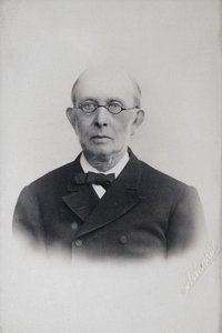 Konstantin Petrovich Pobyedonostsyev肖像（1827-1907），1902年