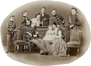 俄罗斯皇帝亚历山大二世的家庭，约1871年。