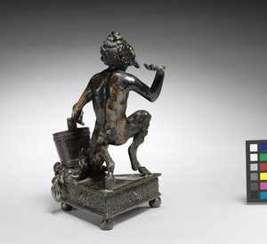 跪着的萨提尔，约1520年（青铜）。 作者 Severo da Ravenna