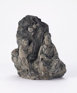 公元前12-11世纪的小而薄的锛（笔）（玉）