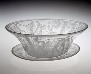 中心碗，设计于1920年，制成于1929年（玻璃） 作者 西门