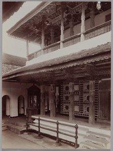 锡兰康提的佛寺，约1880年代。 作者 Skeen and Co.