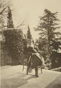 俄国作家列夫·托尔斯泰（Leo Tolstoy），Gaspra，俄罗斯克里米亚，1902年。 作者 索菲亚·安德列夫纳（Sophia Andreevna Tolstaya）