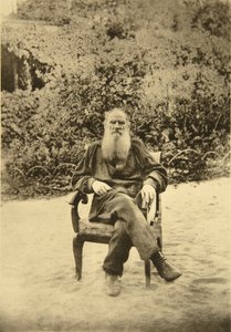 俄国作家列夫·托尔斯泰，1890年代，俄罗斯图拉附近的亚斯纳亚·波利亚纳