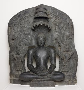 吉安娜·蒂森卡拉·帕什瓦娜（Jaina Tirthankara Parshvanatha）坐着冥想的蛇帽（冥想），来自印度卡纳塔克邦（绿泥石） 作者 南印度学校