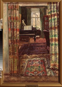 室内有一架三角钢琴。Stanislav Yulianovich Zhukovsky（茹科夫斯基）（1873-1944 年）的画作，布面油画 作者 斯坦尼斯拉夫·朱利安诺维奇·茹科夫斯基