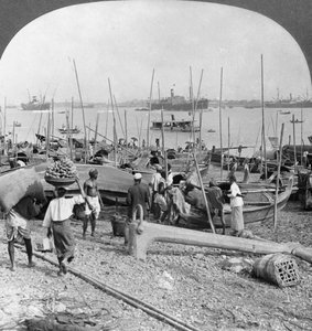 缅甸伊洛瓦底江上的仰光港，1908年
