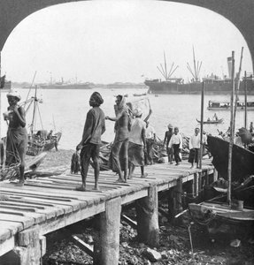 缅甸仰光，伊洛瓦底江上的登陆台，1908年 作者 立体声旅行社