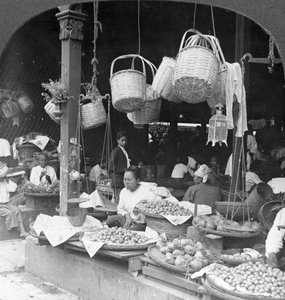 缅甸仰光的本地市场商店，1908年 作者 立体声旅行社