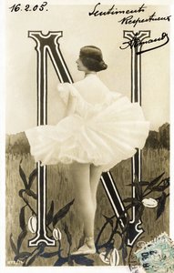 N：克莉奥佩特·黛安·德·梅罗德（Clane de Merode），叫克莱奥·德·梅罗德（Cleo de Merode），拉贝儿·艾波克（La Belle Epoque）的舞者，在巴黎歌剧院接受过训练-巴黎的Folies Bergerse剧院-明信片中的字母
