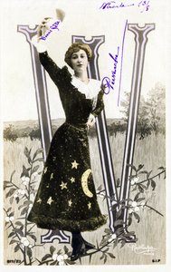W：莉安娜·德·普吉（Liane De Pougy），舞蹈家和cosurstisane，来自《美女》-明信片中的字母 作者 罗伊特林格工作室