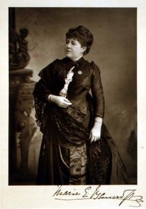 玛丽-艾菲-威尔顿-班克罗夫特（1839-1921），女演员和剧院经理，肖像照片（黑白照片）。