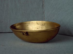 苏美尔文明：椭圆形金杯。 暗淡。 15 cm 巴格达，伊拉克国家博物馆 作者 苏美尔人苏美尔人