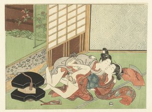 榻榻米上的恩爱夫妻